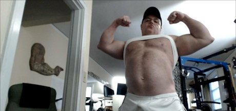 flexbigmuscle star sex photo