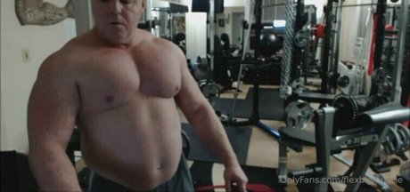 flexbigmuscle model pornographic galleries