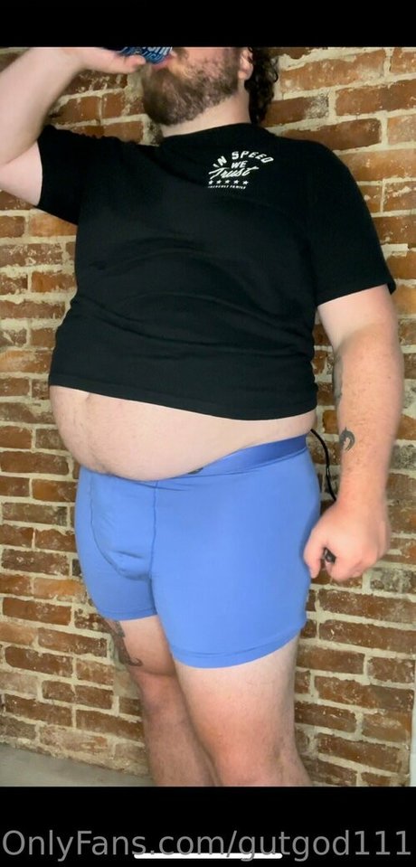 gutgod111 pretty model img