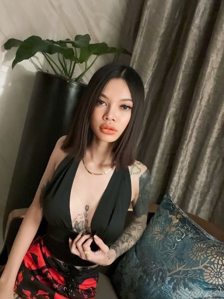 Naughtybitch_ perfect model archive