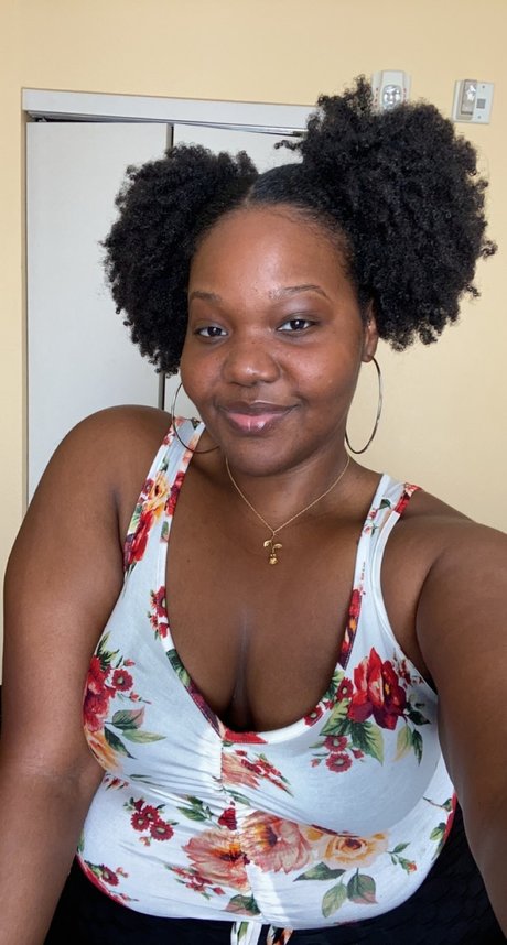 Nubian Goddess Toes xxx pornstar pic