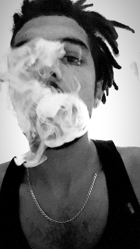 Rari_ erotic actress photo