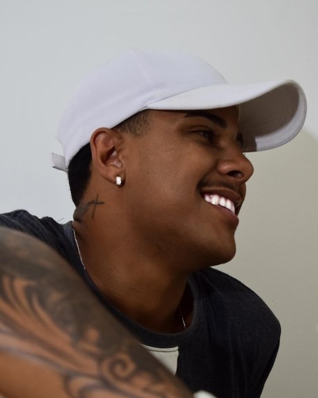 Novinho pretty star photos