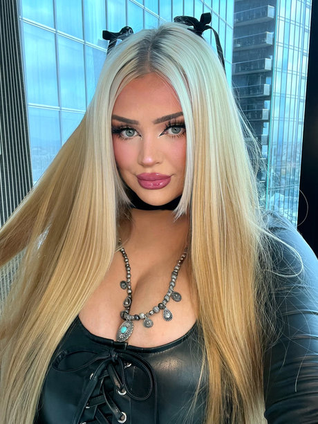 Arika Greene nude pornstar galleries