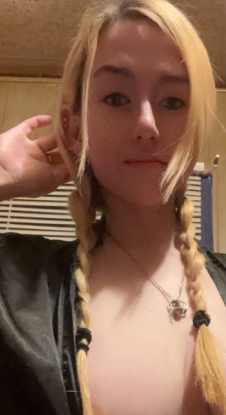 Chelsea Lyn sex star gallery