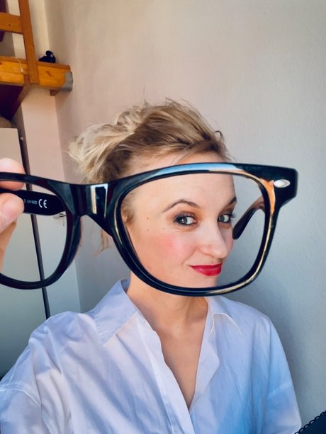 Astel sexy star photo