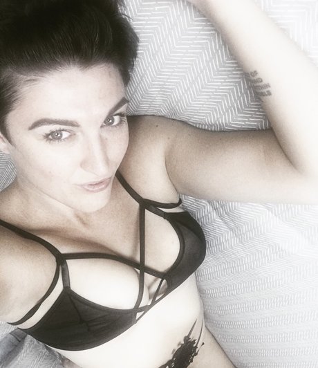 amandasweetxx model erotic pic