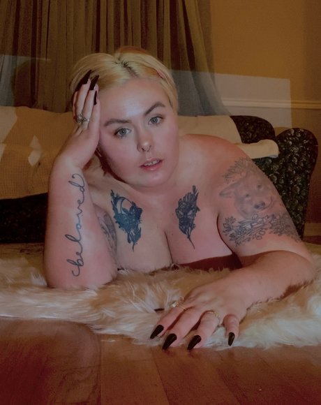 aria rey model adult photo