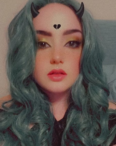 Ara at the Altar pornstar hd image