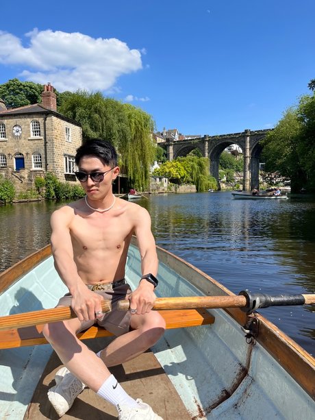 Noel Lu star naked pic