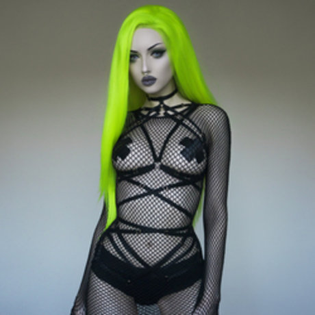 Obsidian Kerttu perfect star photo