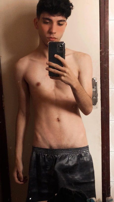 O Ariel model nudes pictures