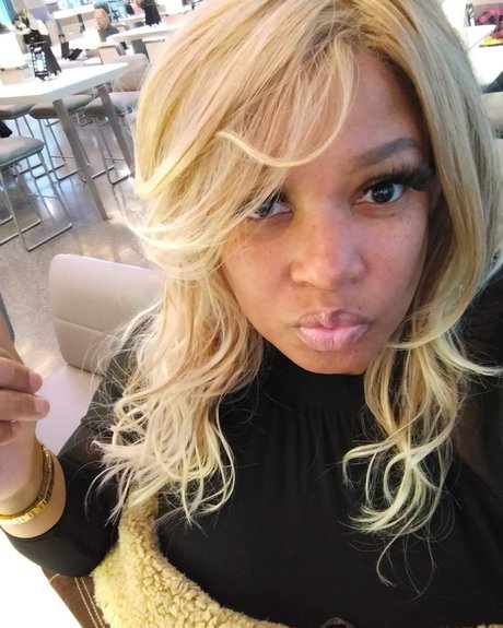 babyburlesquee beautiful model images