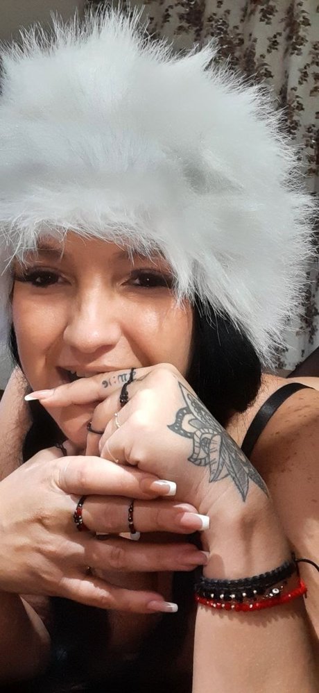 Andreea CrM pornstar images