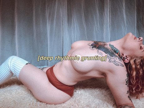 AdoraBelle Heathen naked model pics