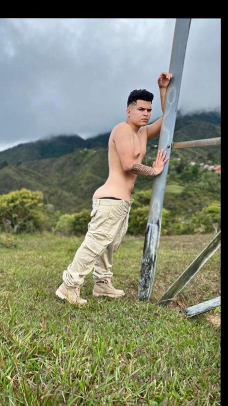 Alejandro Agudelo pornstar nude picture