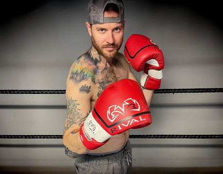 Aaron Hummer xxx model photos