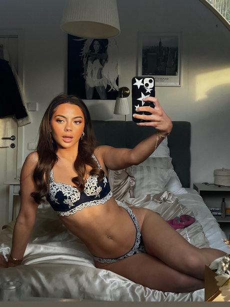 Alexandra Tsolakidis best star galleries