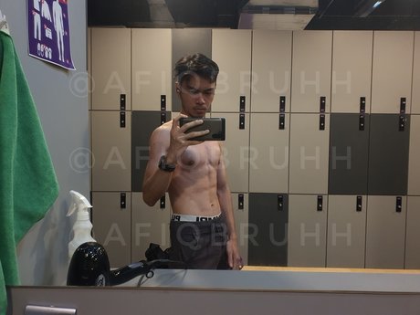 AfiqBruhh model hot pictures