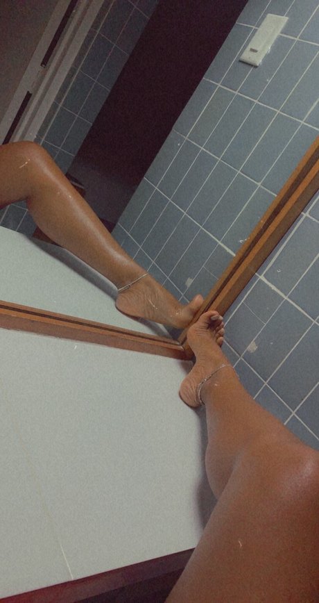 Asabi s Feet naked actress img