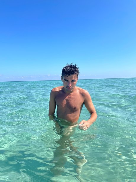 Only Tom_ pornstar nudes images