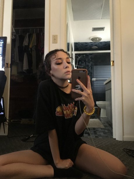 Sen star adult photo