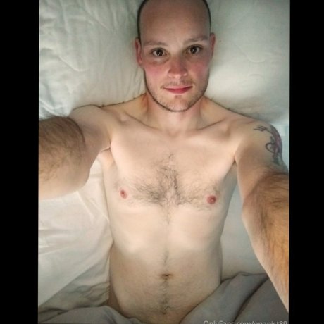 Johny_ model xxx image