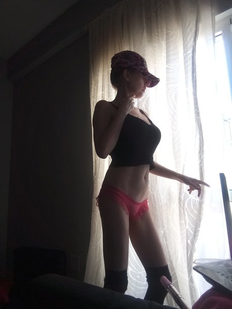 Abril Sant star high quality galleries