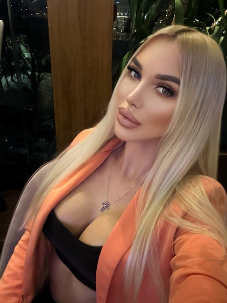 Sophie Adams beautiful star picture