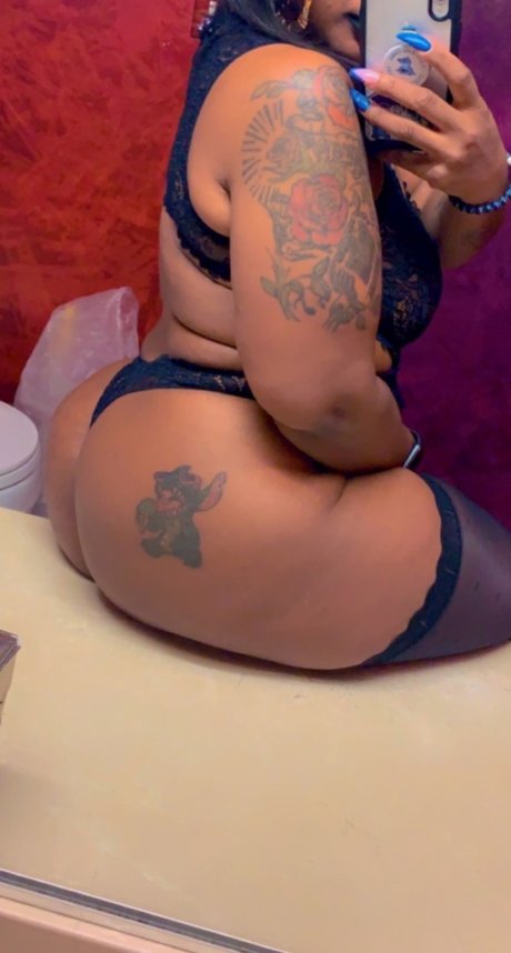 Vee the Alien_ pornstar pretty galleries