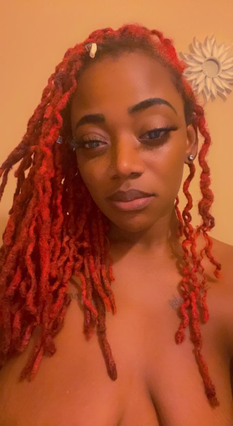 TheRealRed xxx actress photos