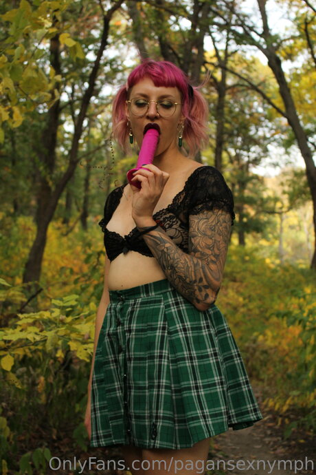 Kitten Nymph exclusive actress photo