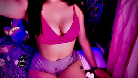 Peep nudes actress img