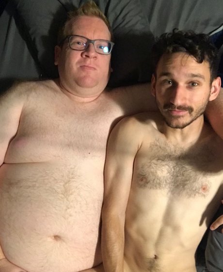 Otter and Bear art star pictures