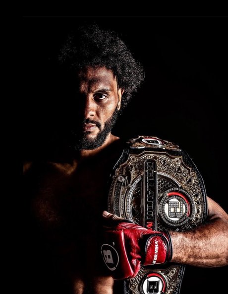 AJ McKee top model pic