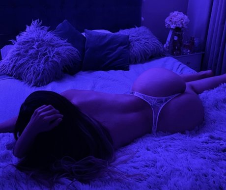 Ale belen model naked pics