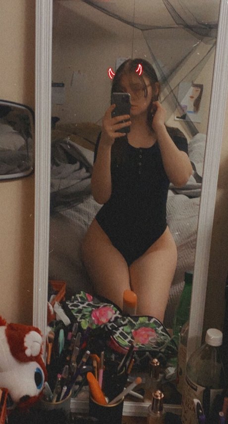 Opal Lilac star nude picture