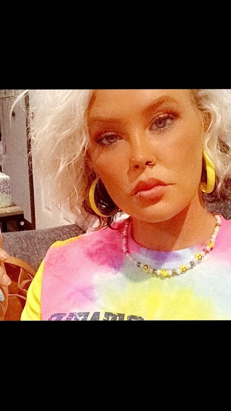 DA CUTE ONE_ porn star gallery