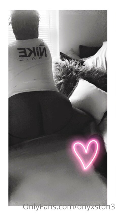 OnyxSton3 model porn archive