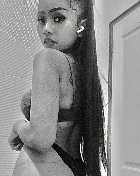 princess asian onlyfans perfect image