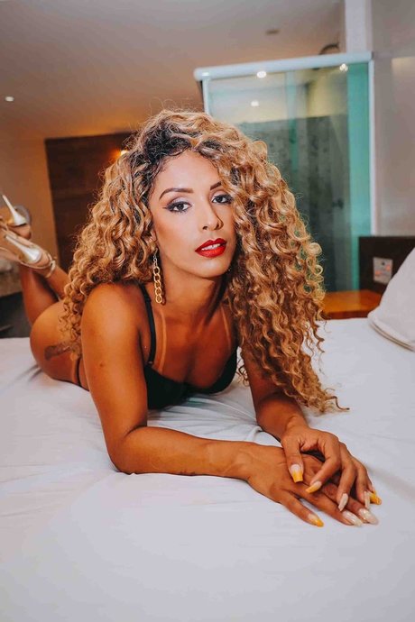 Patricia Miranda star nude photo