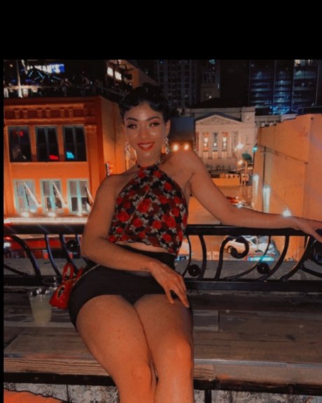 NaastyTingz adult actress image