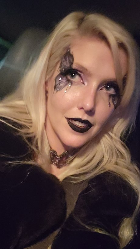 April Airborne star art galleries