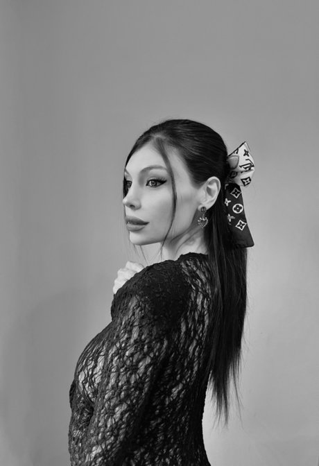 Paola Bello star xxx image