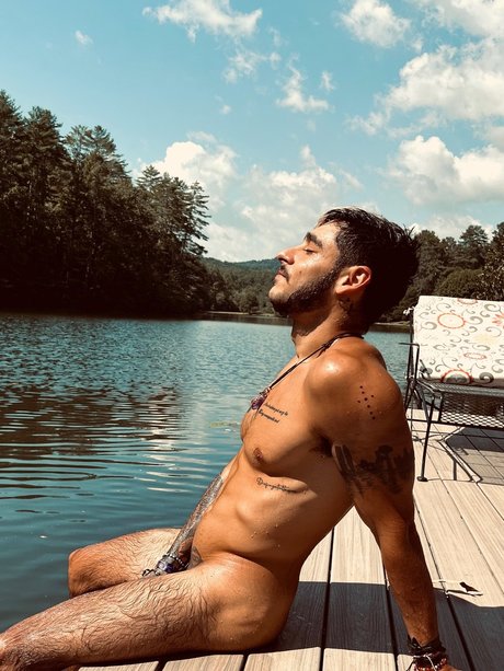 Lobo_ adult model photo