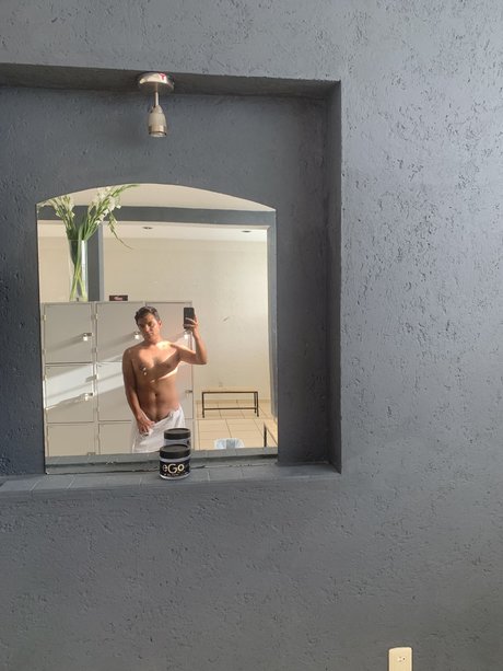 Emi Bluee erotic star photos