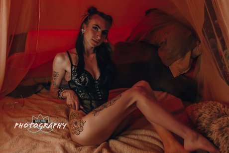 Peng_ nude actress pic