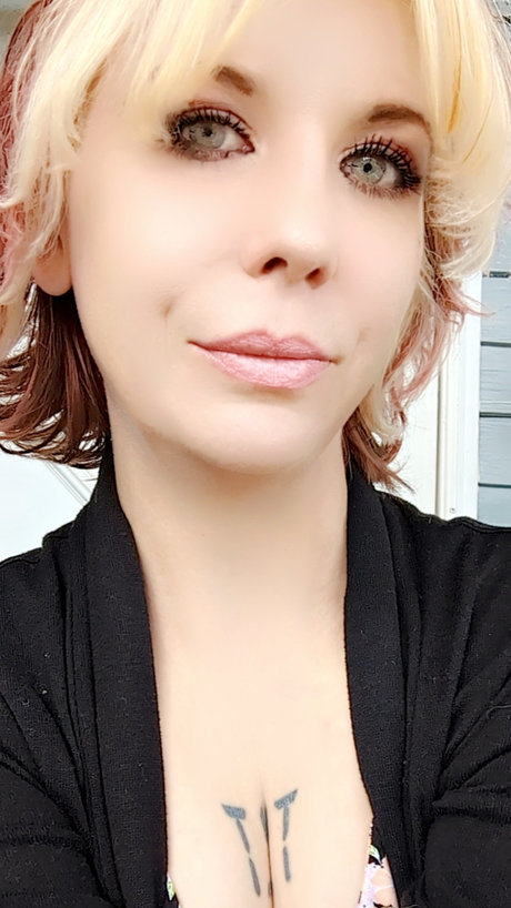 annie stesia xo beautiful star pic