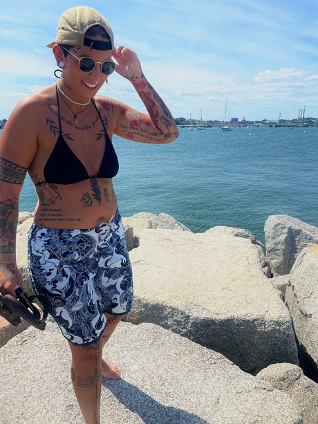 Brit tani G_ model nude galleries