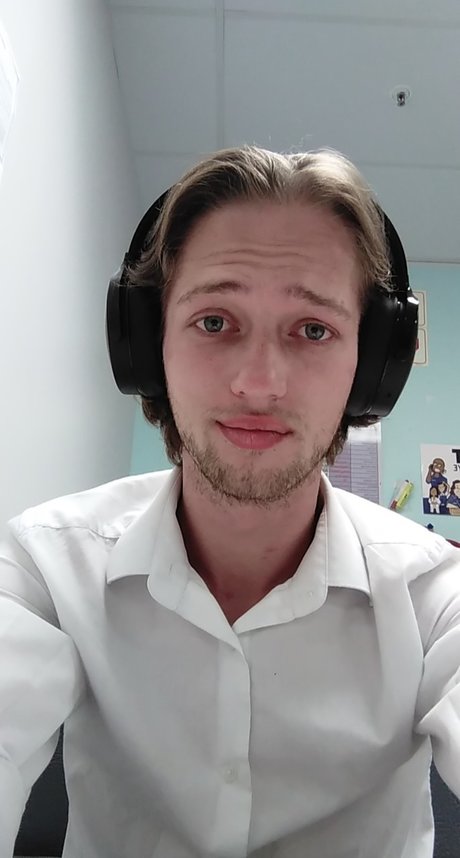 B4KG4T pornstar xxx img